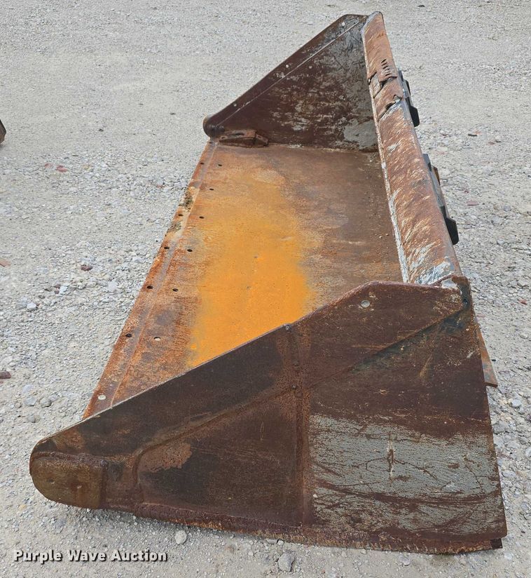 image for item EO1091 4 skid steer buckets