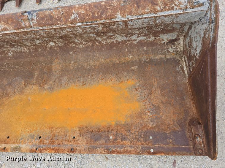 image for item EO1091 4 skid steer buckets