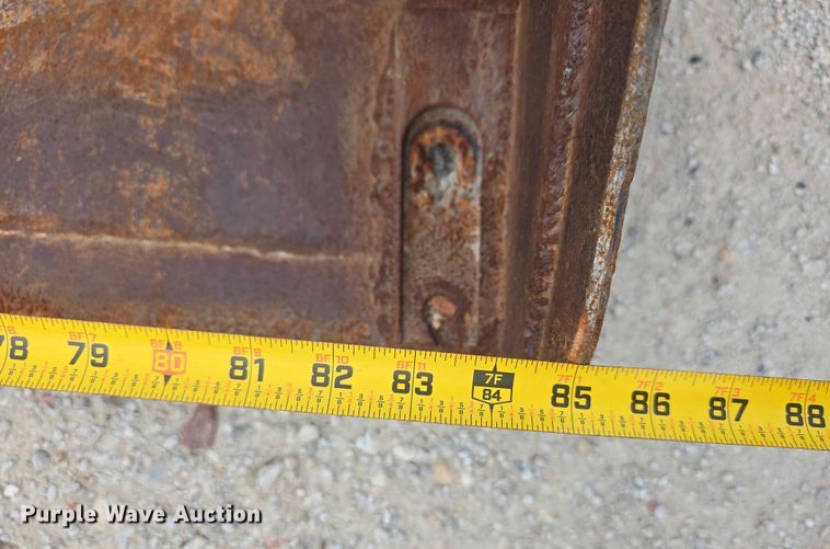 image for item EO1091 4 skid steer buckets