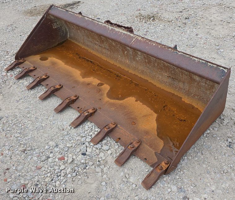 image for item EO1091 4 skid steer buckets