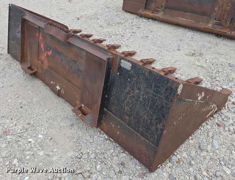 image for item EO1091 4 skid steer buckets