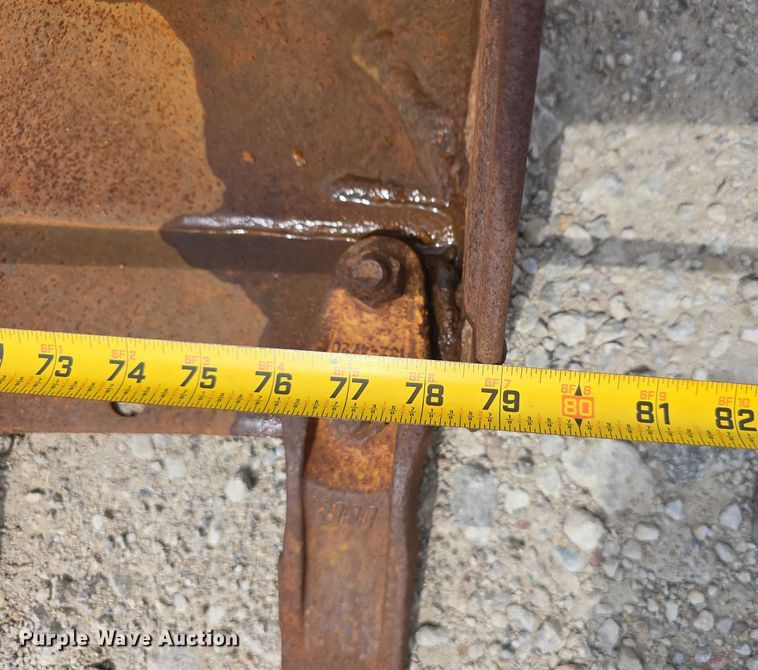 image for item EO1091 4 skid steer buckets