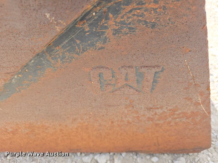 image for item EO1091 4 skid steer buckets