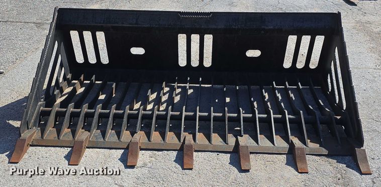 image for item EO1515 skid steer rock bucket