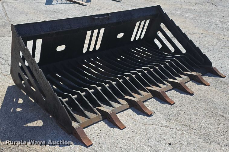 image for item EO1515 skid steer rock bucket