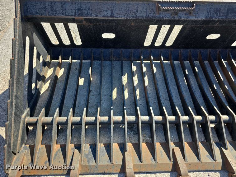 image for item EO1515 skid steer rock bucket