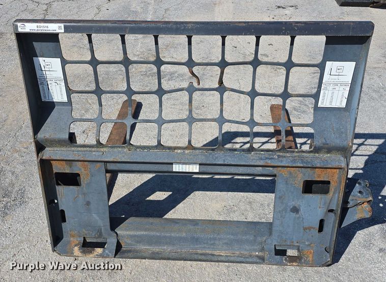 image for item EO1516 skid steer forks