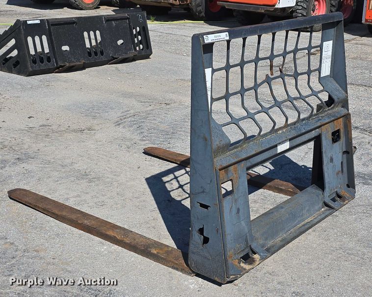 image for item EO1516 skid steer forks