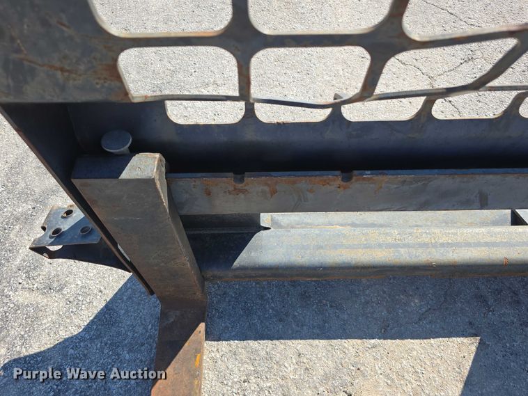 image for item EO1516 skid steer forks