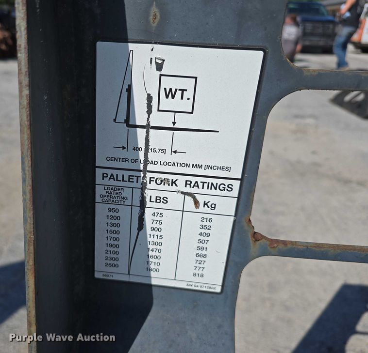 image for item EO1516 skid steer forks