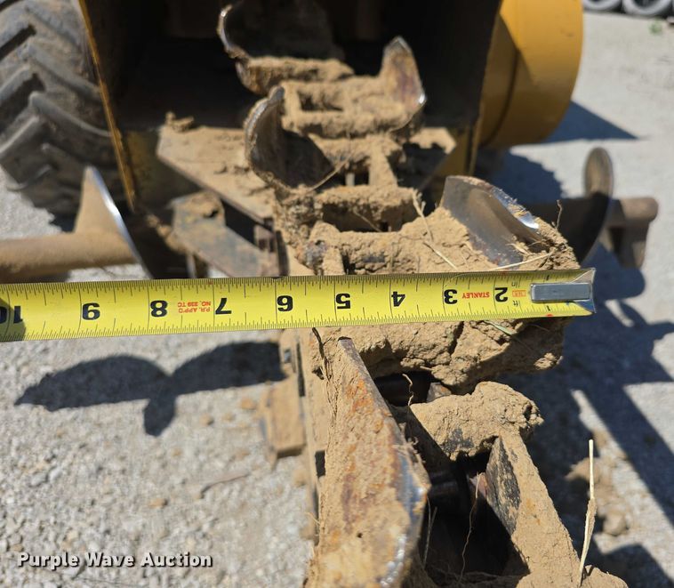 image for item EO1519 Vermeer M-470 trencher