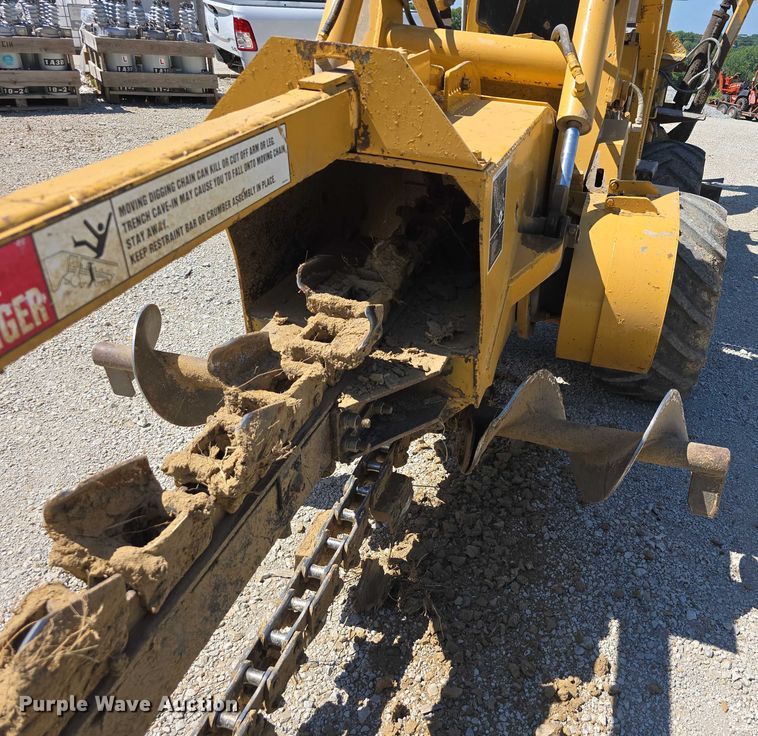 image for item EO1519 Vermeer M-470 trencher