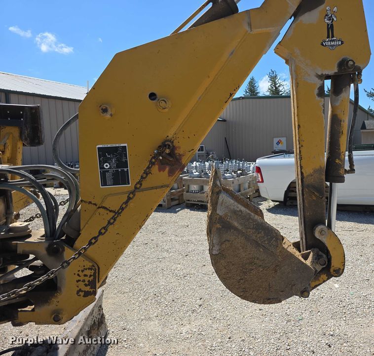 image for item EO1519 Vermeer M-470 trencher