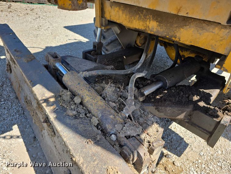 image for item EO1519 Vermeer M-470 trencher