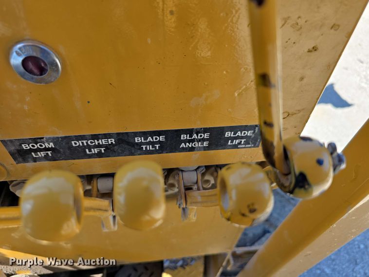 image for item EO1519 Vermeer M-470 trencher