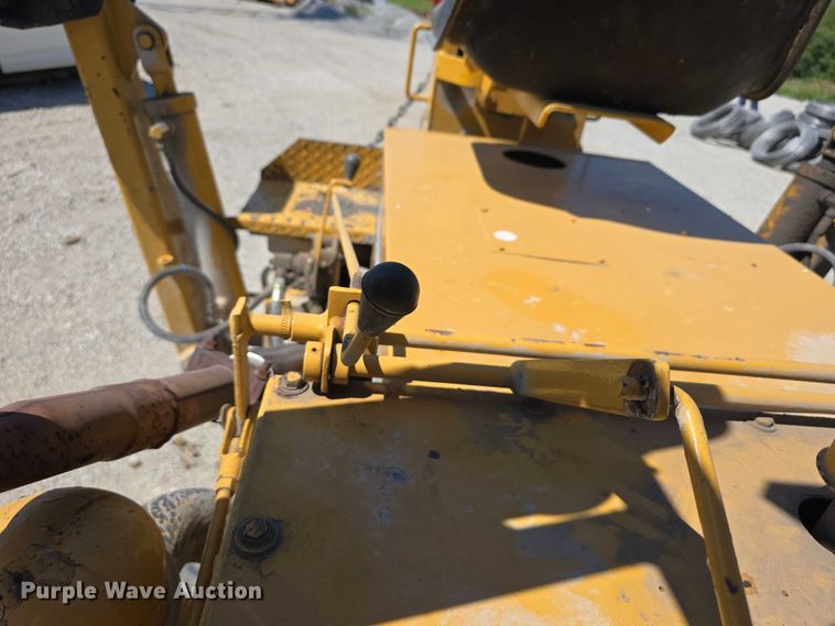 image for item EO1519 Vermeer M-470 trencher