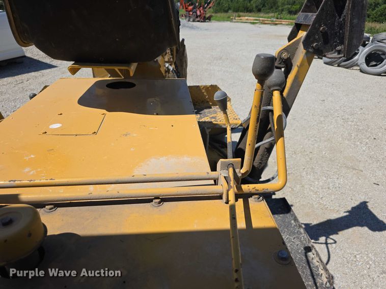 image for item EO1519 Vermeer M-470 trencher