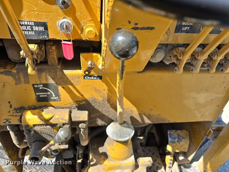 image for item EO1519 Vermeer M-470 trencher