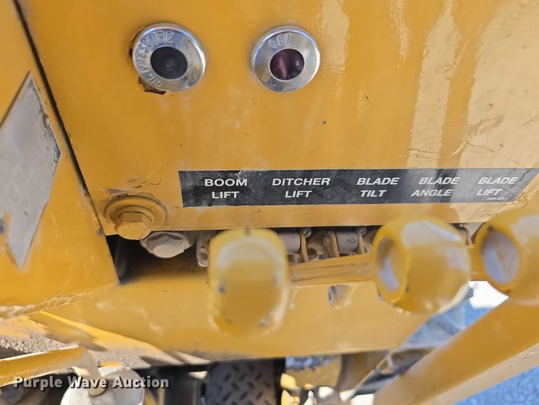 image for item EO1519 Vermeer M-470 trencher