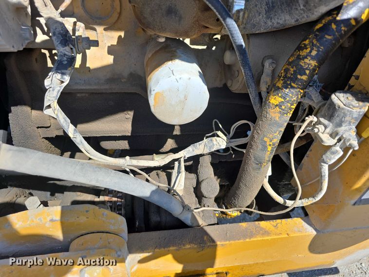 image for item EO1519 Vermeer M-470 trencher