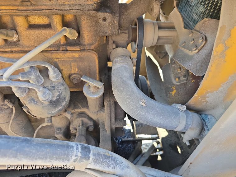 image for item EO1519 Vermeer M-470 trencher