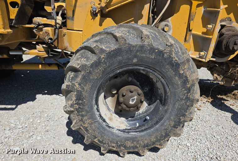 image for item EO1519 Vermeer M-470 trencher