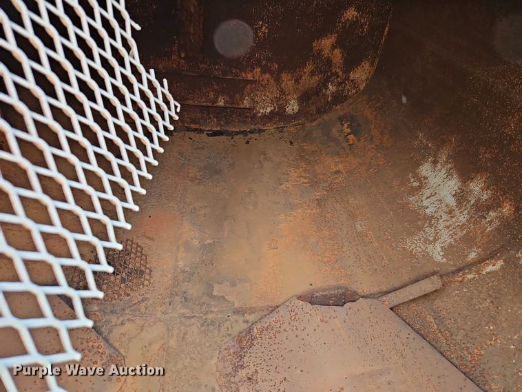 image for item EO4515 2005 Sterling L7500 water truck