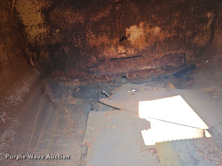 image for item EO4515 2005 Sterling L7500 water truck