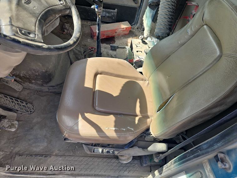 image for item EO4515 2005 Sterling L7500 water truck