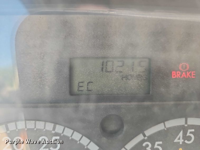 image for item EO4515 2005 Sterling L7500 water truck