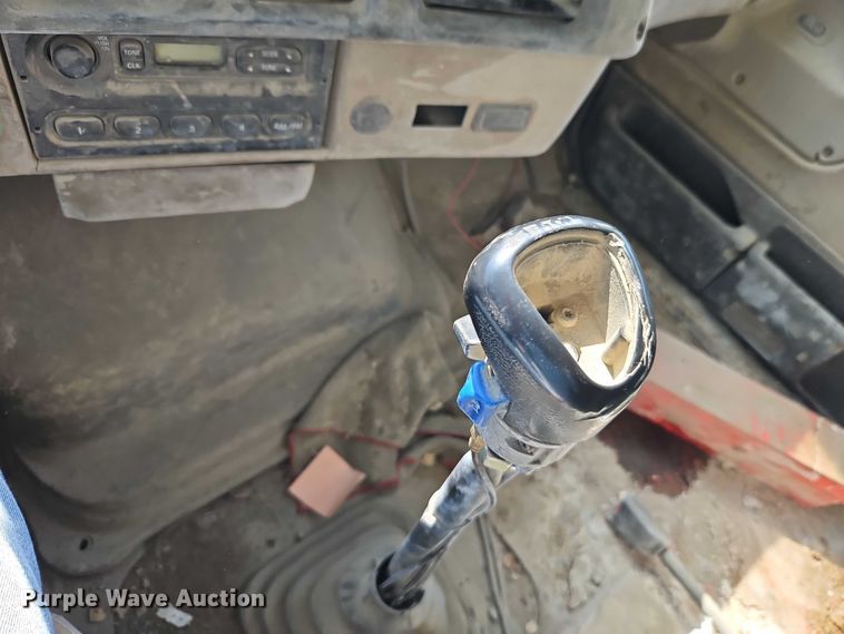 image for item EO4515 2005 Sterling L7500 water truck