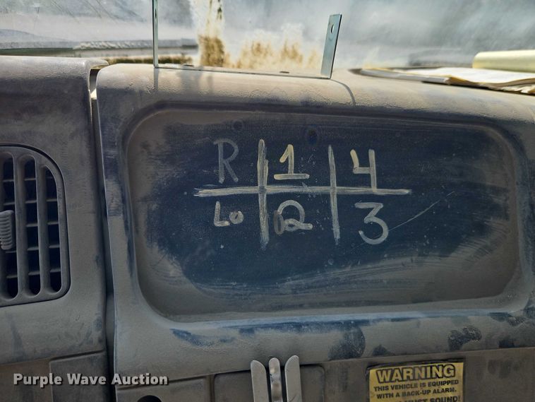 image for item EO4515 2005 Sterling L7500 water truck