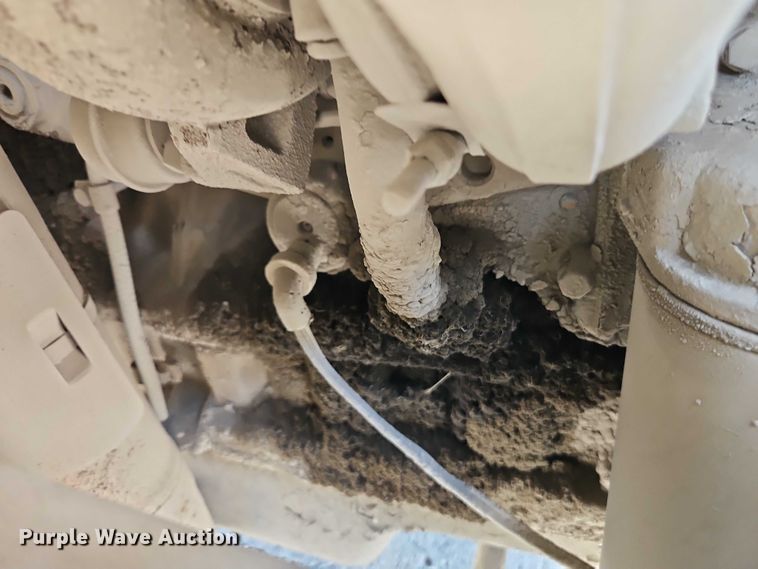 image for item EO4515 2005 Sterling L7500 water truck