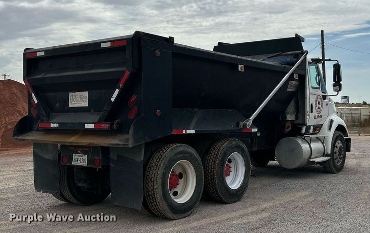 image for item EQ0501 2006 International RF027 dump truck