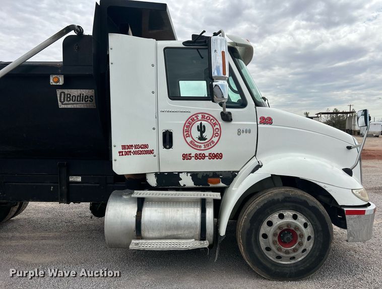 image for item EQ0501 2006 International RF027 dump truck