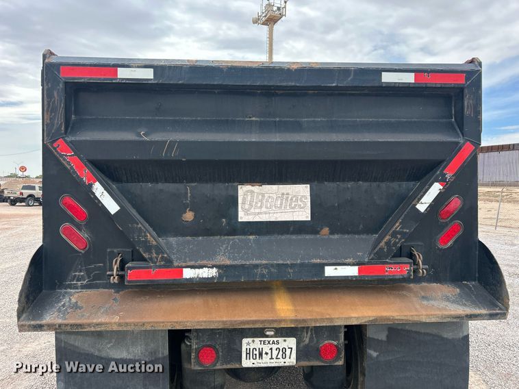 image for item EQ0501 2006 International RF027 dump truck