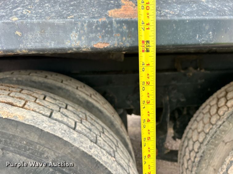 image for item EQ0501 2006 International RF027 dump truck