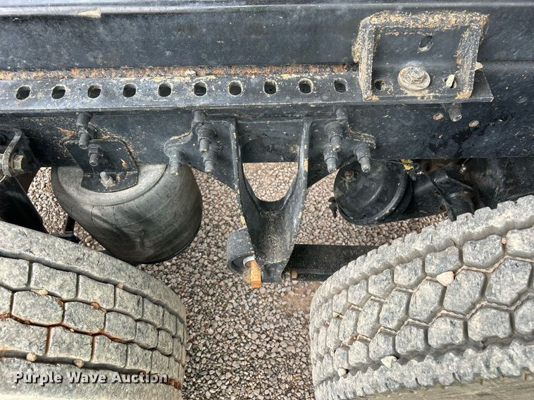 image for item EQ0501 2006 International RF027 dump truck