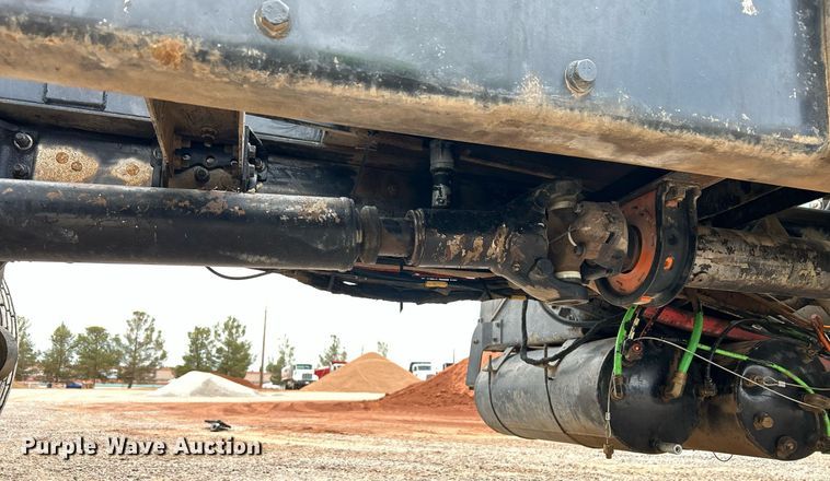 image for item EQ0501 2006 International RF027 dump truck