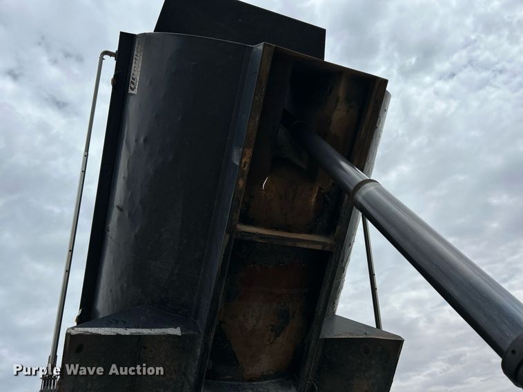 image for item EQ0501 2006 International RF027 dump truck