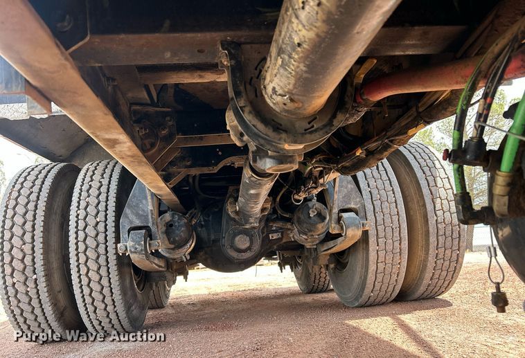 image for item EQ0501 2006 International RF027 dump truck