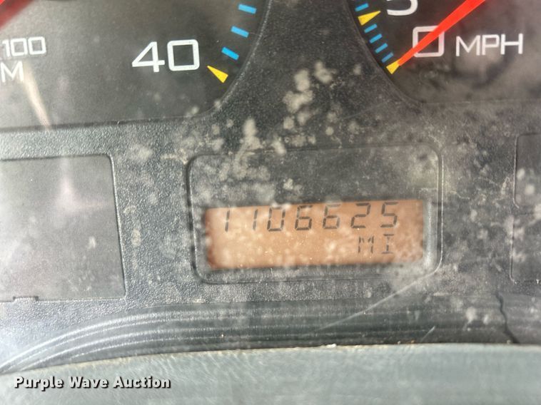 image for item EQ0501 2006 International RF027 dump truck