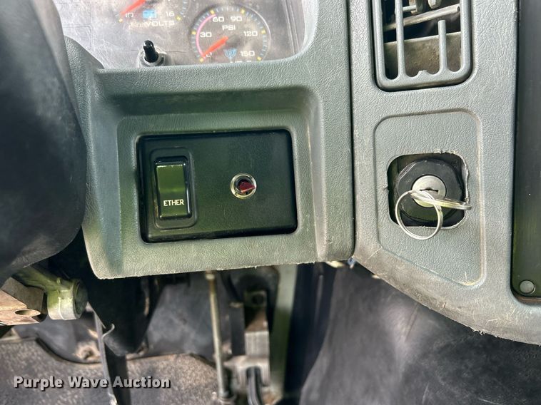 image for item EQ0501 2006 International RF027 dump truck