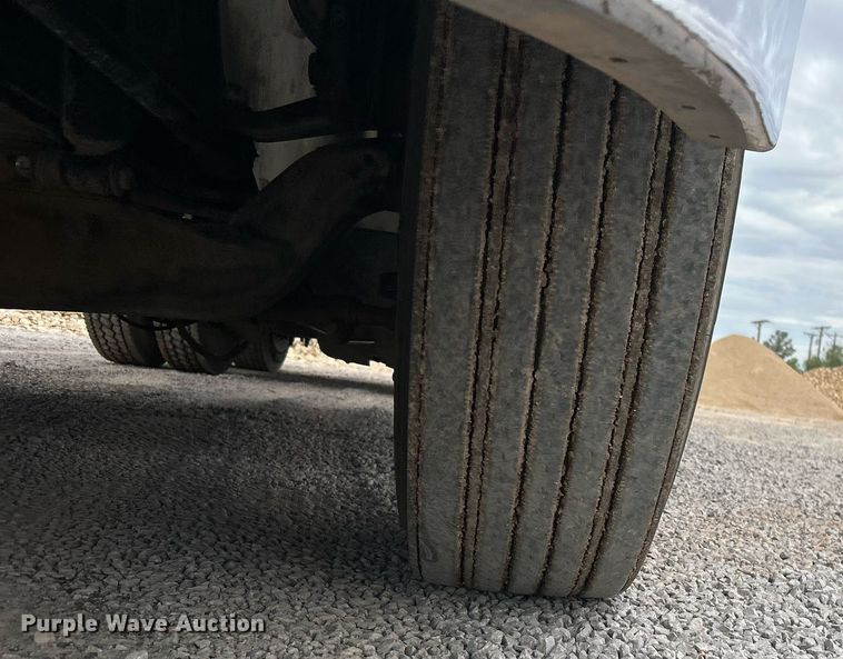 image for item EQ0501 2006 International RF027 dump truck