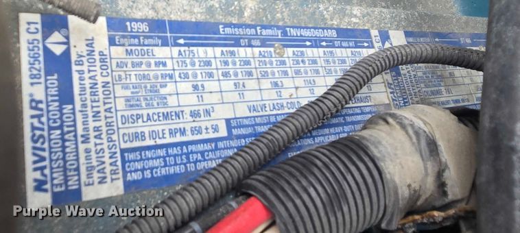 image for item EQ4065 1997 International 4700 vacuum truck