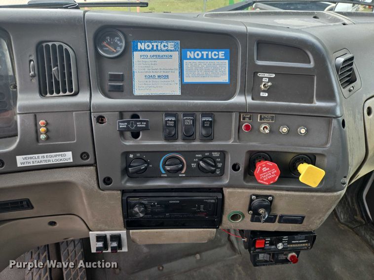 image for item EQ4067 2001 Sterling sewer jetter truck