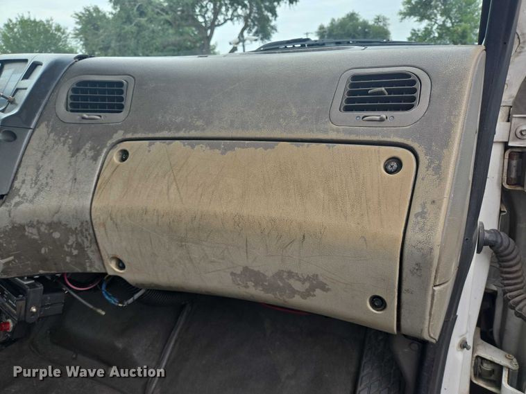 image for item EQ4067 2001 Sterling sewer jetter truck