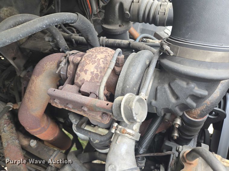 image for item EQ4067 2001 Sterling sewer jetter truck