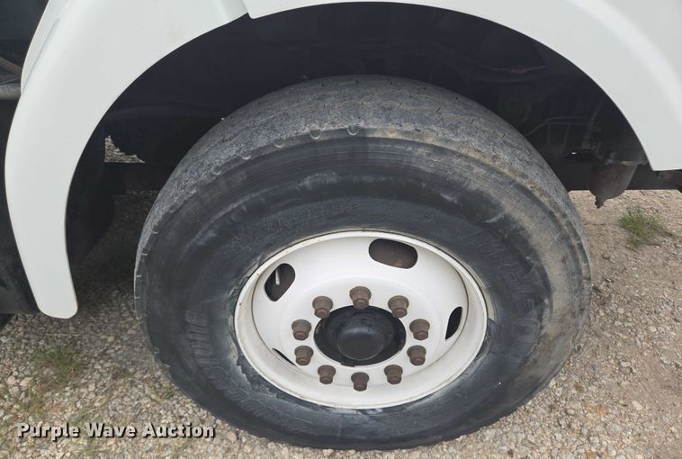 image for item EQ4067 2001 Sterling sewer jetter truck