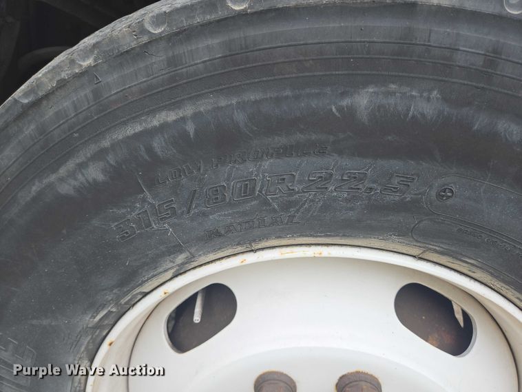 image for item EQ4067 2001 Sterling sewer jetter truck